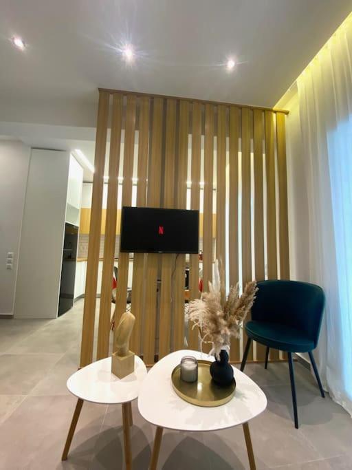 Piraeus Apartment For Rent Bagian luar foto